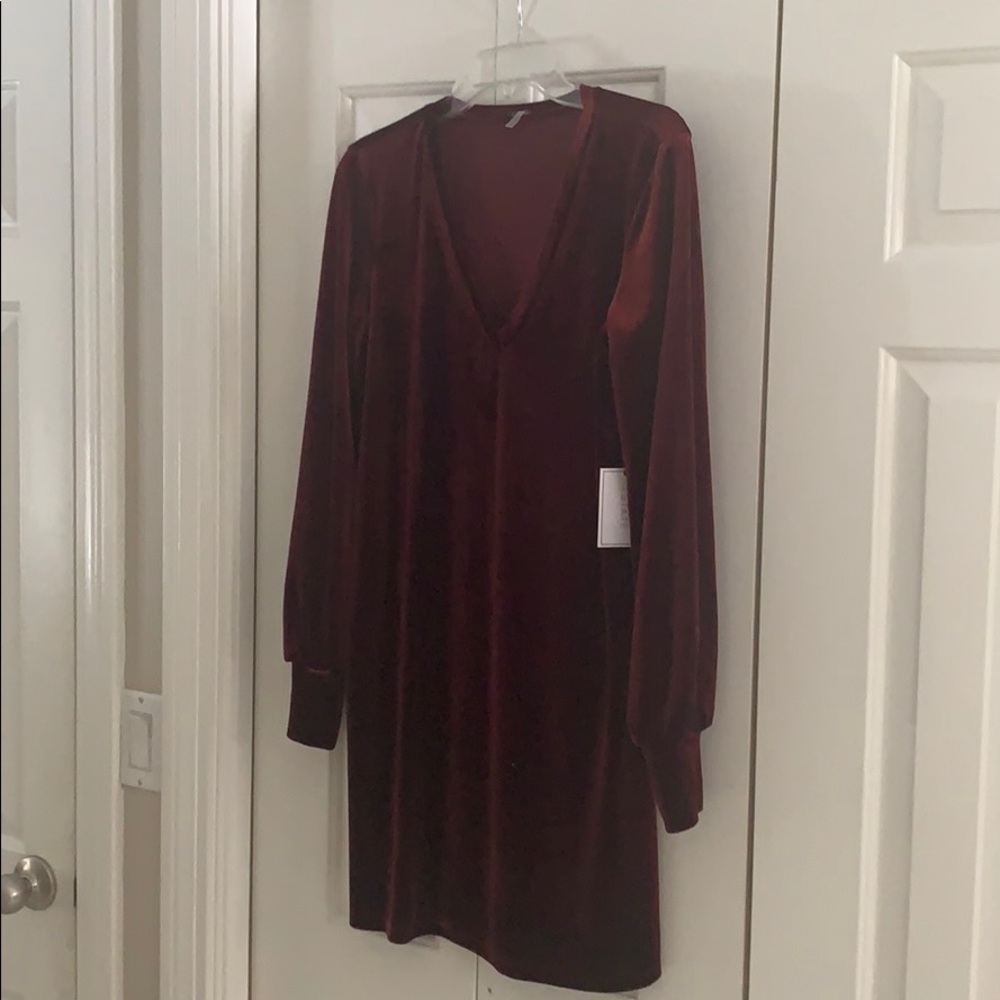 1.State Deep Clare V-Neck Velvet Dress Small NWT